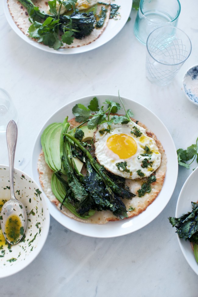 Roasted broccoli rabe tostada with avocado, fried egg and chimichurri | Cannelle et Vanille